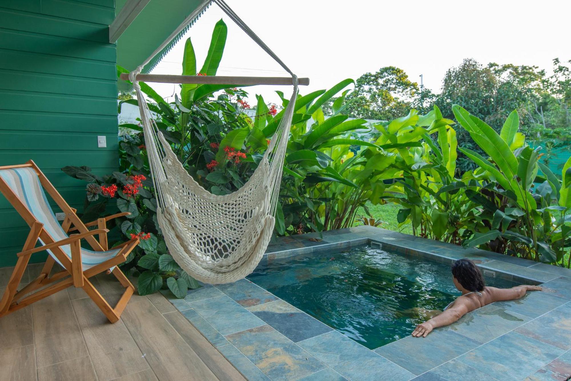 Namaitami Casa Hermosa Con Ac Y Piscina A Solo 650 Metros Del Parque Nacional Cahuita Exterior photo