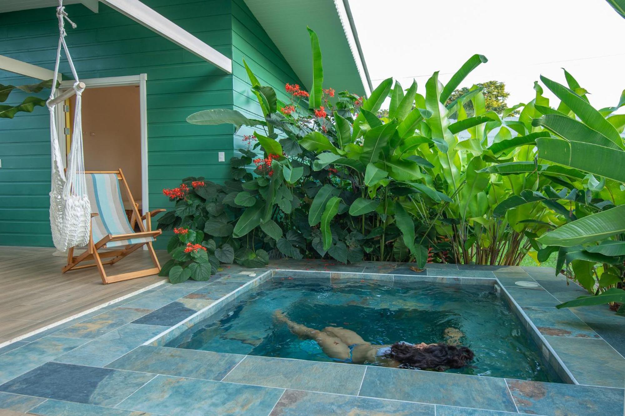 Namaitami Casa Hermosa Con Ac Y Piscina A Solo 650 Metros Del Parque Nacional Cahuita Exterior photo