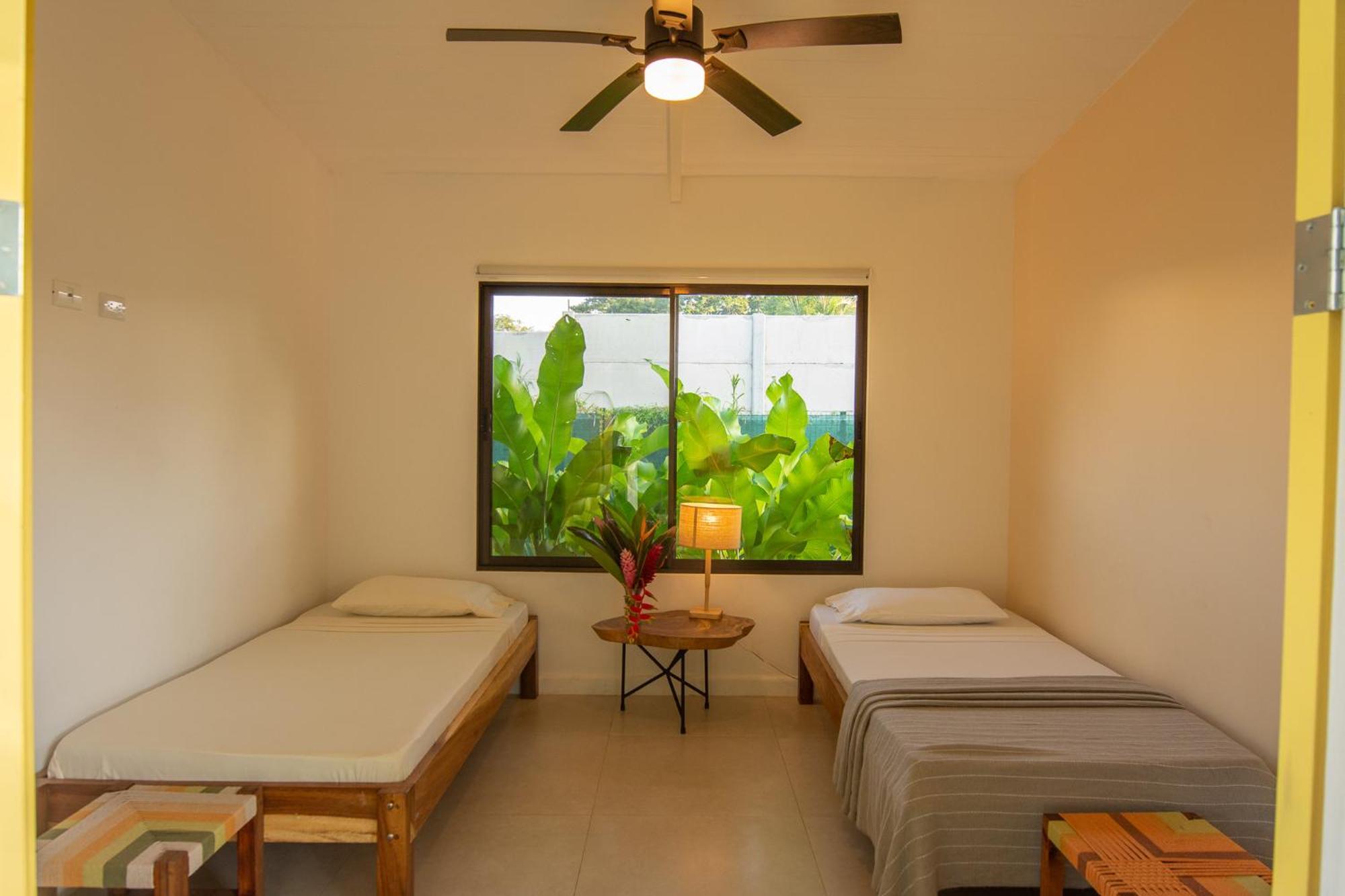 Namaitami Casa Hermosa Con Ac Y Piscina A Solo 650 Metros Del Parque Nacional Cahuita Exterior photo