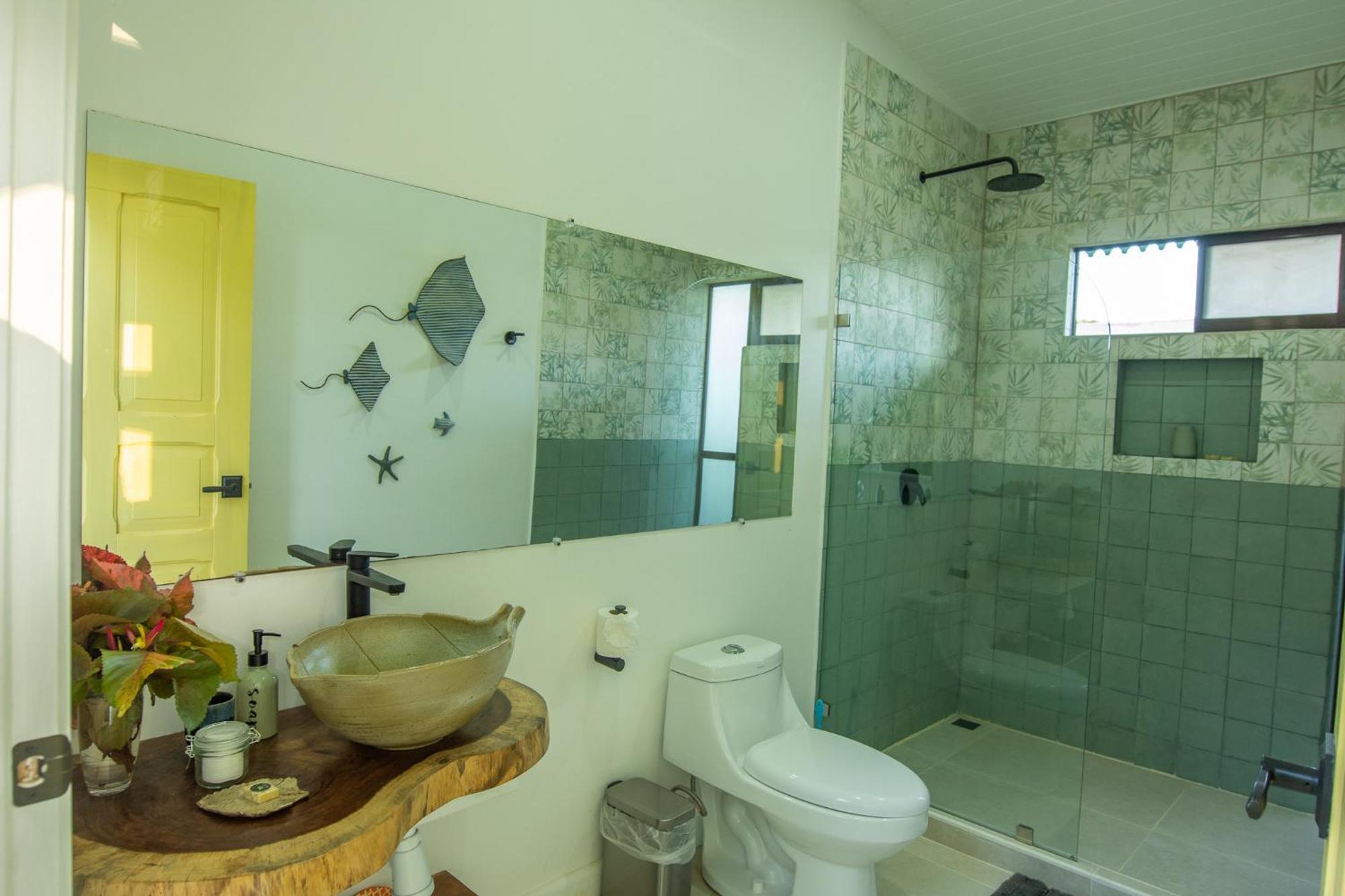 Namaitami Casa Hermosa Con Ac Y Piscina A Solo 650 Metros Del Parque Nacional Cahuita Exterior photo